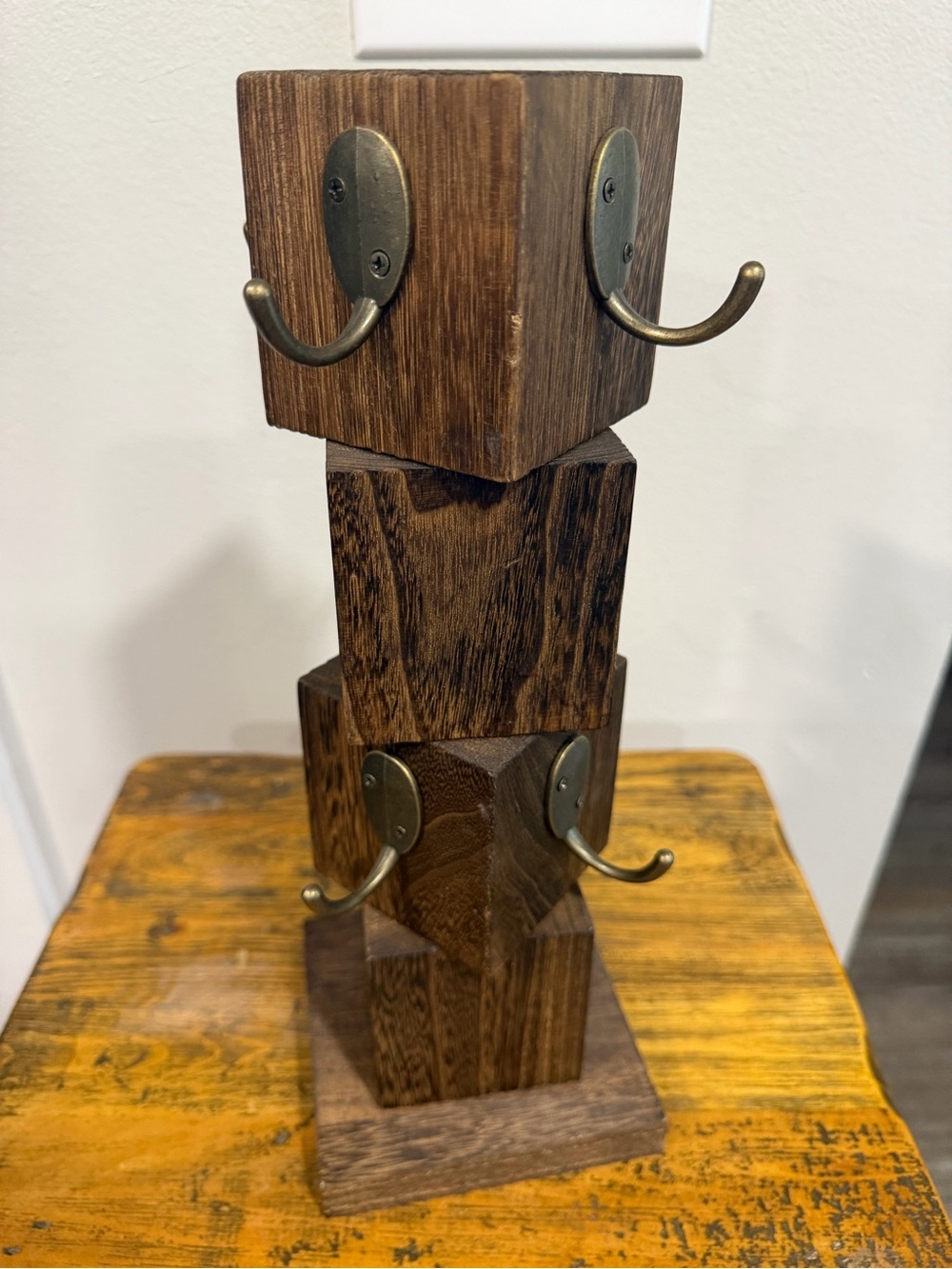 Wooden Stacked Mug Tree - Picture 2 of 2
